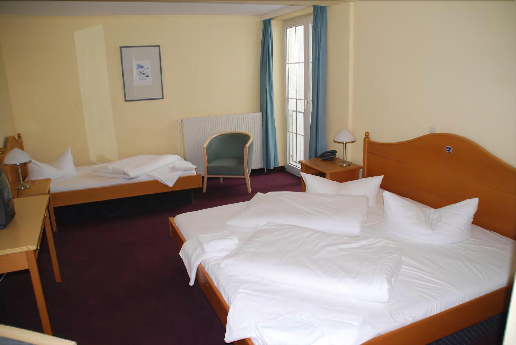 Hotel Lindenberger Hof Ahrensfelde Εξωτερικό φωτογραφία