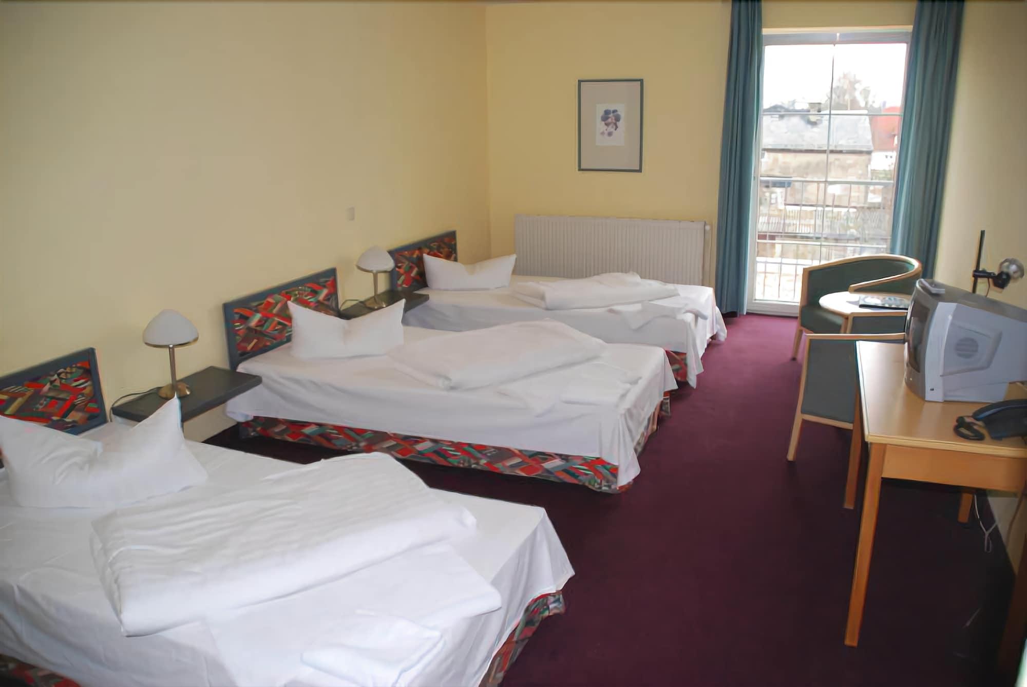 Hotel Lindenberger Hof Ahrensfelde Εξωτερικό φωτογραφία
