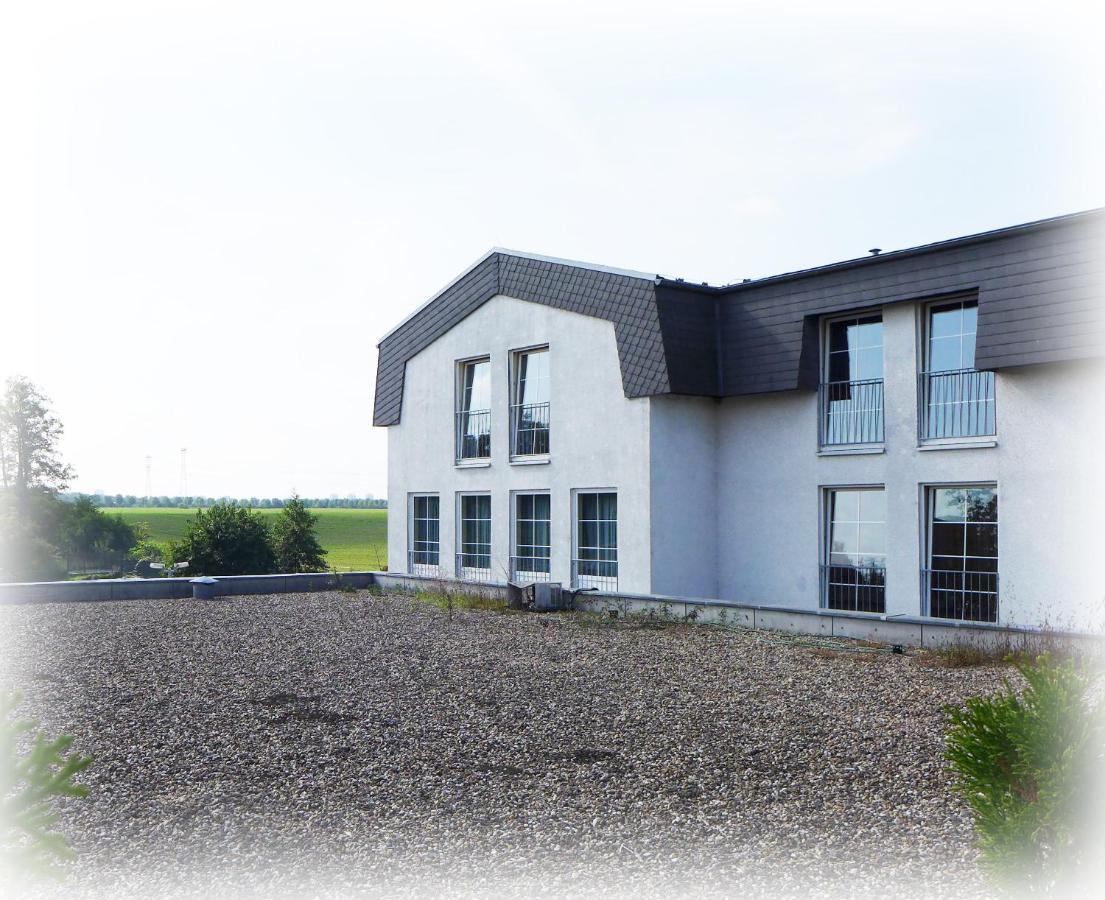 Hotel Lindenberger Hof Ahrensfelde Εξωτερικό φωτογραφία